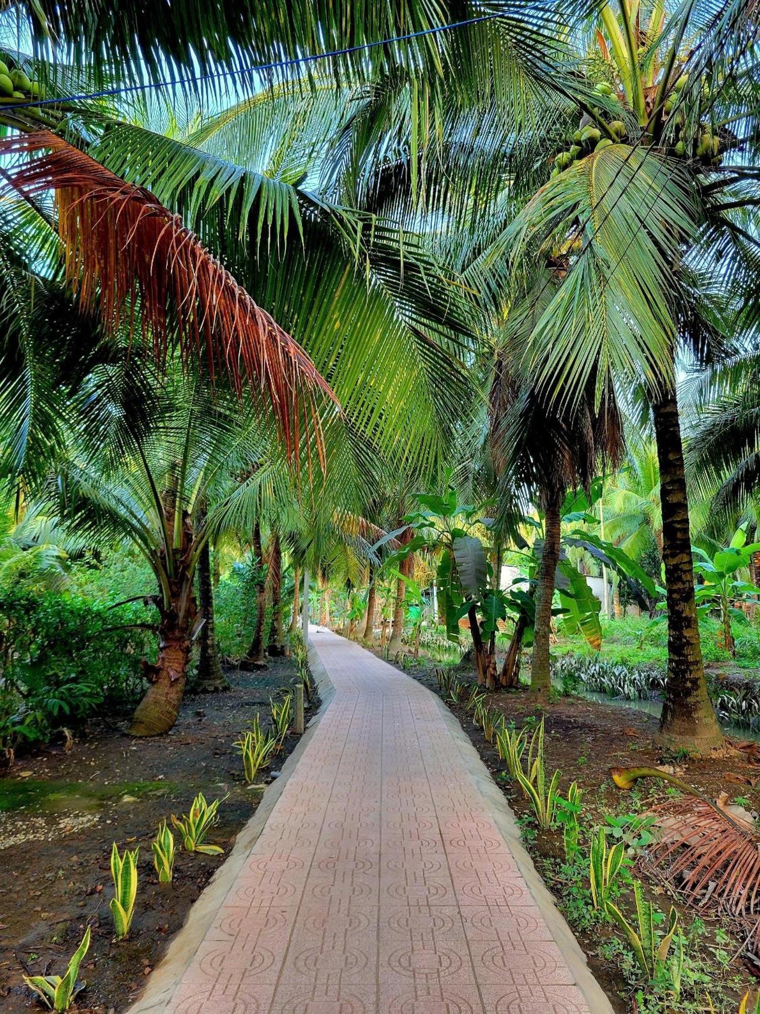 Nong Trai Thanh Thoi * Ben Tre